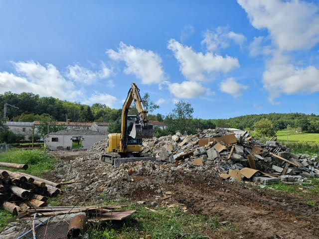 Ru&scaron;ilački radovi, DAVIDO Pazin